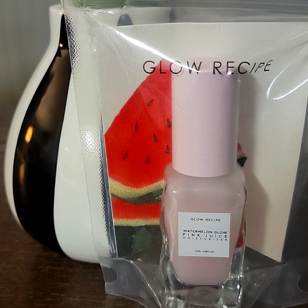 Glow recipe watermelon Pink Juice Moisturizer